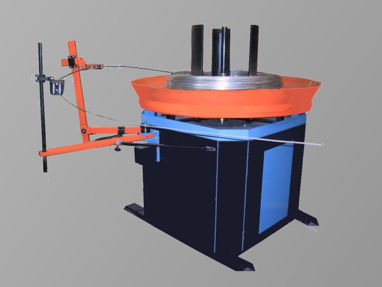 Drahthaspel mit Drahtteller und Materialführungen