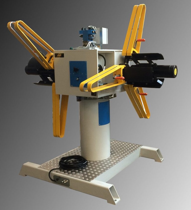 Abwickelhaspel ohne Antrieb Modell 2xO20-360V-H-AP Abwickelhaspel ohne Antrieb für 2000 Kg Coils mit hydraulischer Gelenkspreizung und pneumatischen Andruckarmen