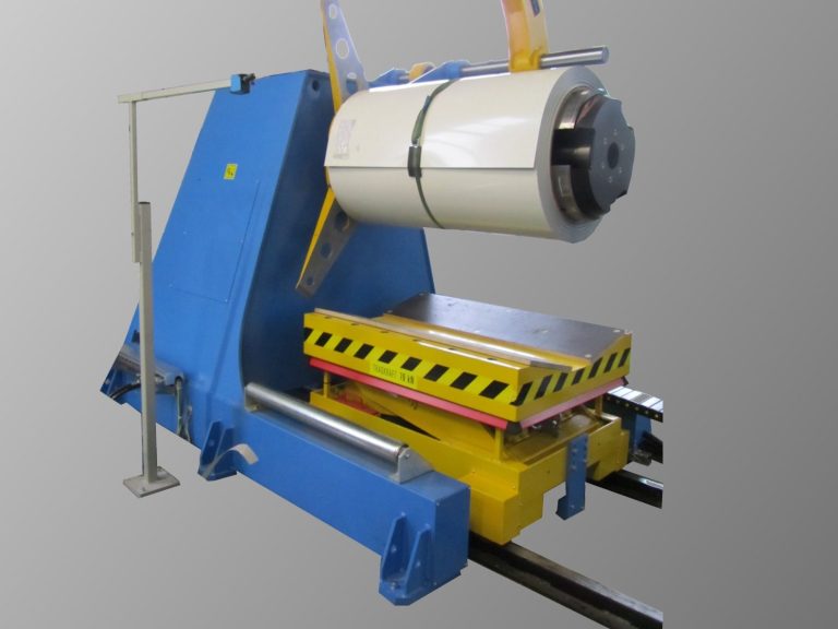 Abwickelhasel mit Andruckarm und angetriebener Andruckrolle