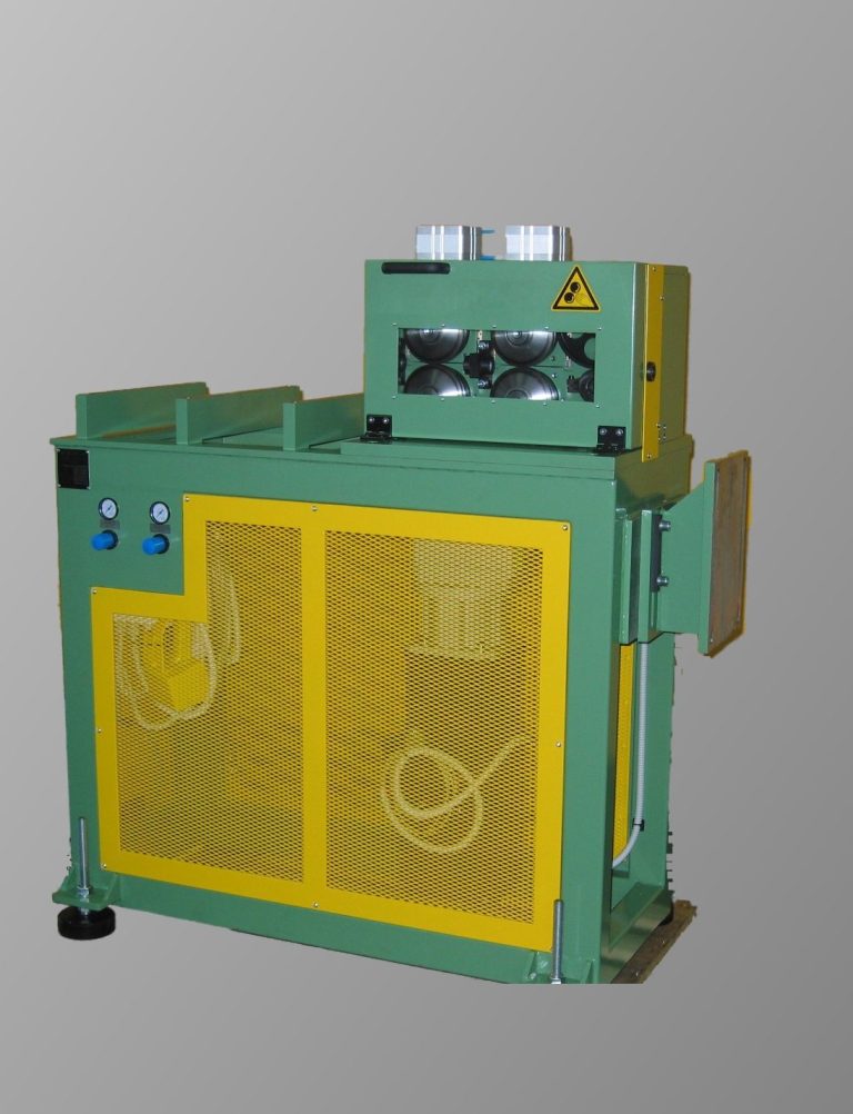 Draht-Richtmaschine Modell VPZ 120-6 Drahtrichtmaschine von 2,0 - 3,0 mm
Anzahl der Richtwalzen 7
Einzelrichtwalzen Zustellung
Richtwalzen ᴓ 120 mm
Geschwindigkeit 100 m/min