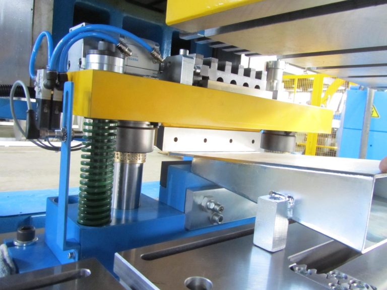 Mechanische Blech-Schere