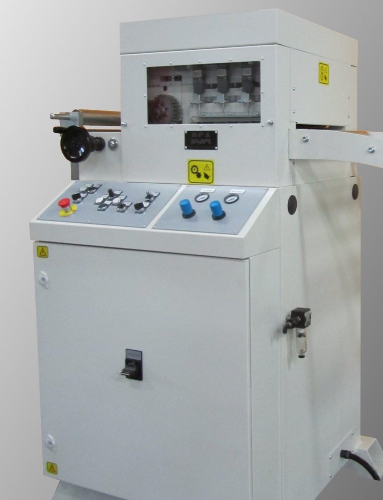 Richtmaschine Modell R80-360-7-PZ-EM Richtmaschinen mit 7 Richtrollen ᴓ 80 mm. Manuelle Einzelwalzenzustellung. Frequenzgeregeltem Antrieb und pneumatischer Zugwalzenpressung